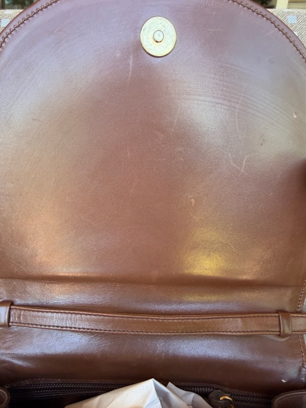 Salvadore Ferragamo vintage brown Leather Saddle Crossbody Bag with Gold Accent - Picture 3 of 10